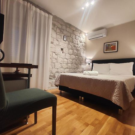 Carol Rooms Trogir Exterior foto