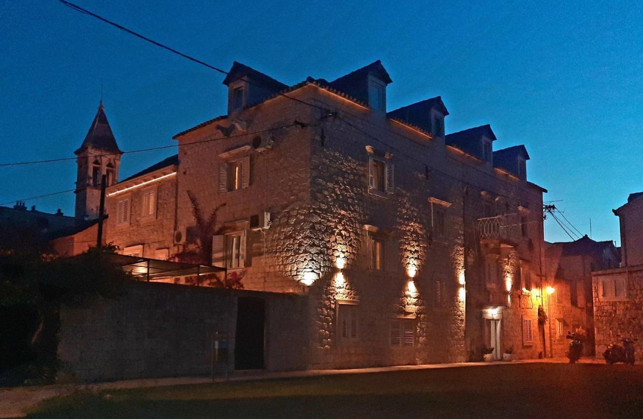 Carol Rooms Trogir Exterior foto
