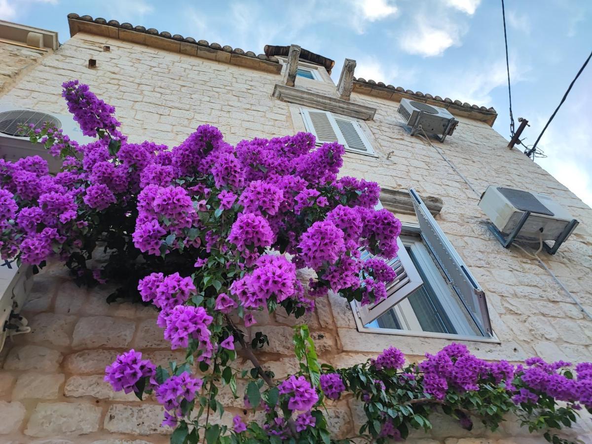 Carol Rooms Trogir Exterior foto