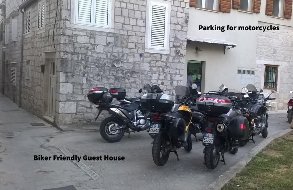Carol Rooms Trogir Exterior foto