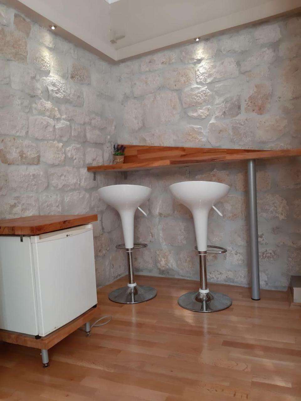 Carol Rooms Trogir Exterior foto
