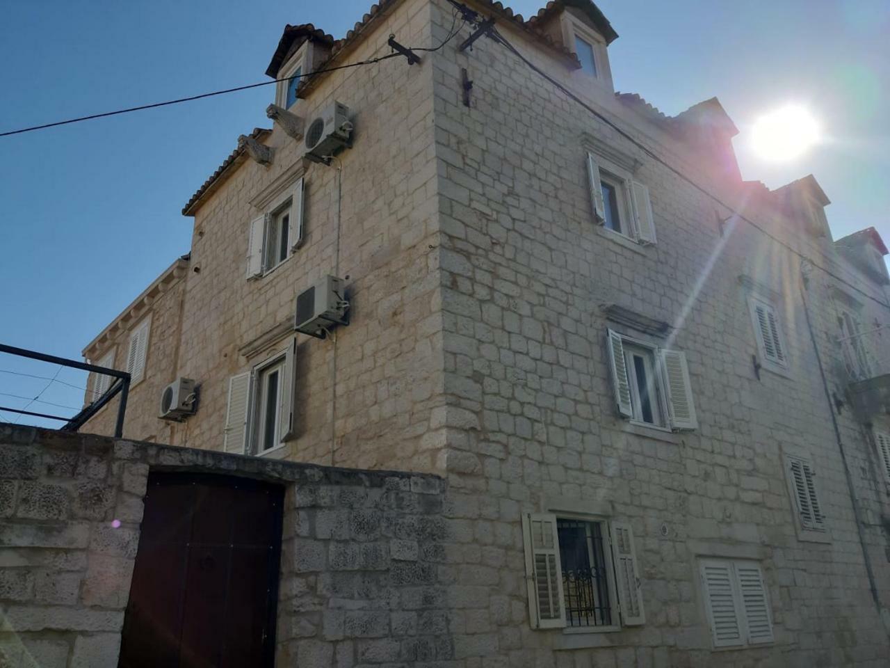 Carol Rooms Trogir Exterior foto